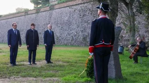 Illa llama a "no repetir los errores del pasado" en un homenaje a Companys marcado por el auge ultra y el choque entre Junts y ERC