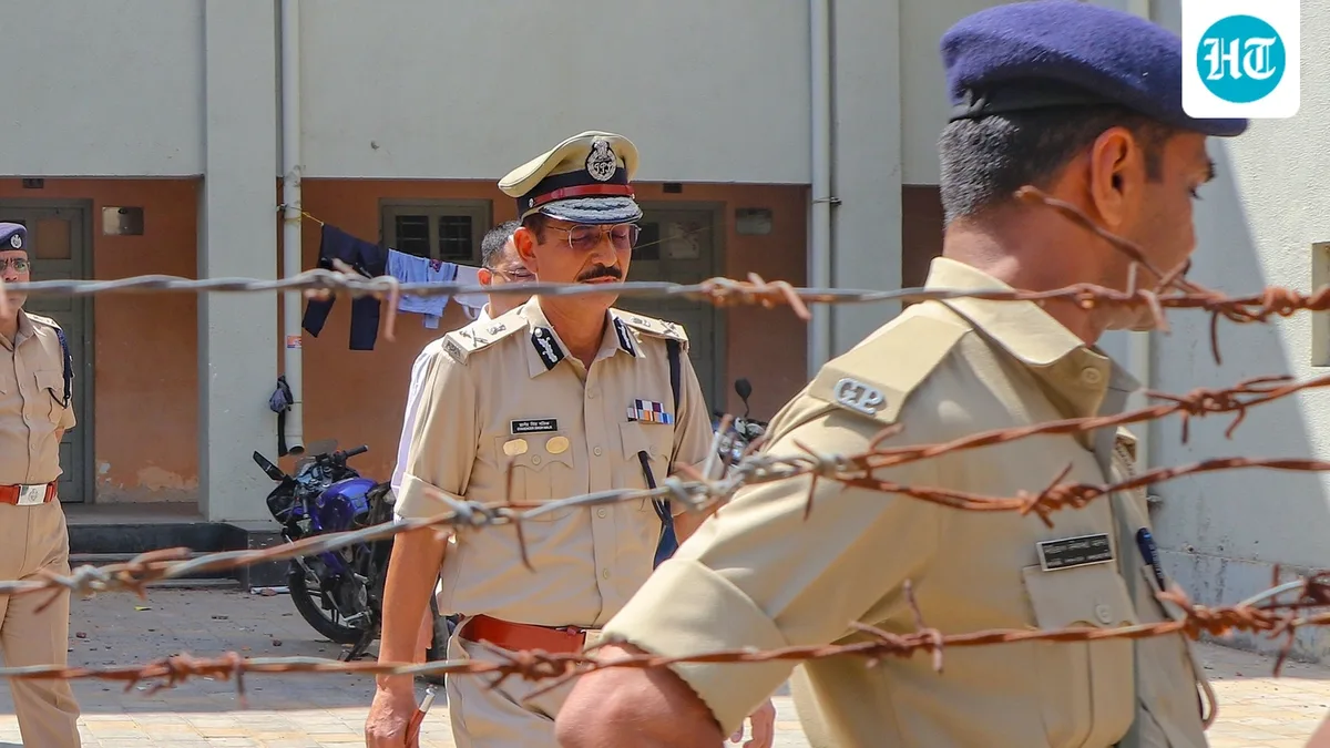 Gujarat man kills daughter, keeps body in fridge, dies by suicide; 3 notes found