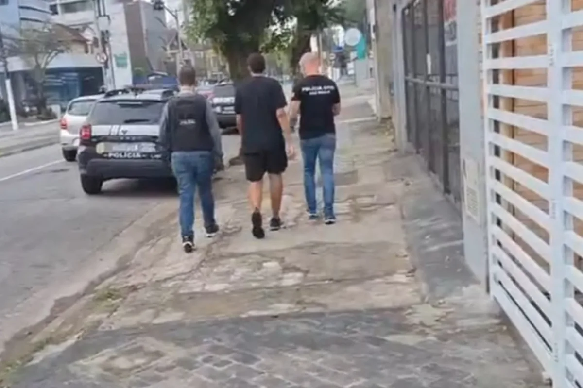 Adolescente de 15 anos mentor de automutilação no Discord é apreendido