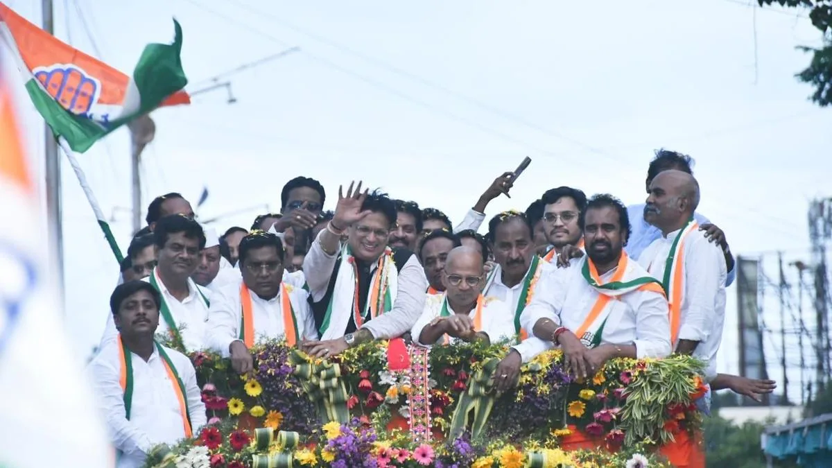 Ajay Singh accorded grand welcome on first visit to Kalaburagi as Minister