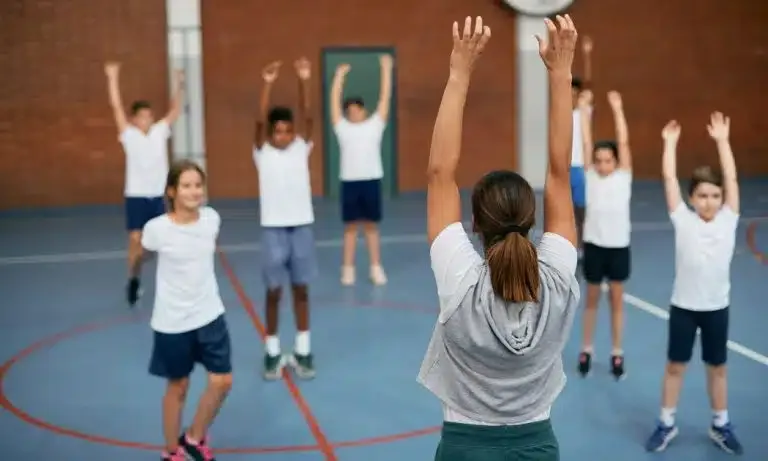 Yoga para crianças: como começar de forma lúdica e segura