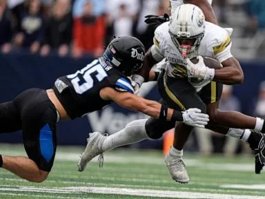 Trelain Maddox's late TD, Duke missed FG gives Yellow Jackets first ACC win of season.
