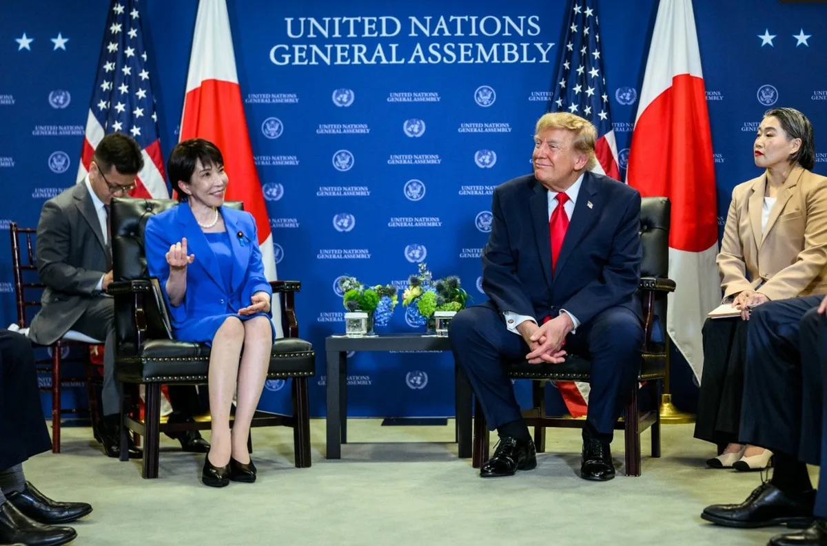 Trump y Takaichi abordan los lazos con China durante un encuentro en los márgenes de la Asamblea de la ONU