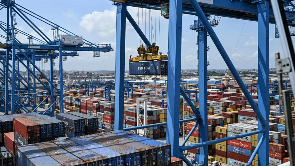Coton africain: la congestion record du port d’Abidjan menace toute la filière