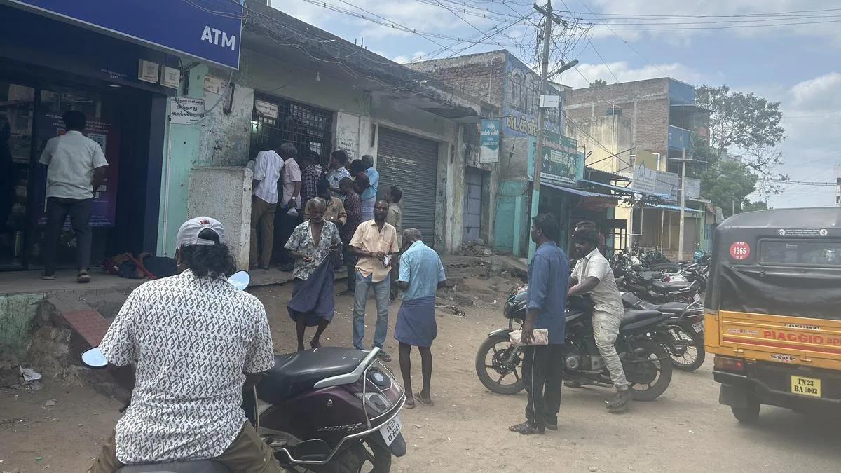 Residents welcome closure of Tasmac outlet near Nursing College in Vellore