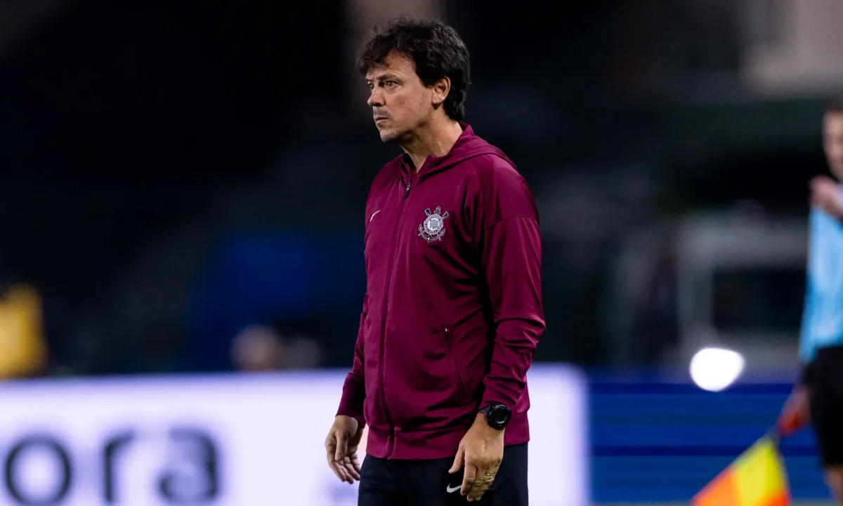 Entenda como Diniz planeja utilizar semana livre no Corinthians