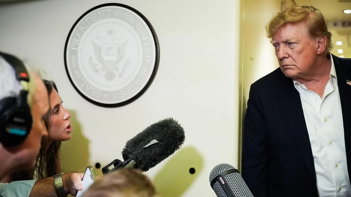 Gefahren der Technologie: Trump schwingt sich zum Beschützer vor KI auf und wittert „kranke Verschwörung“