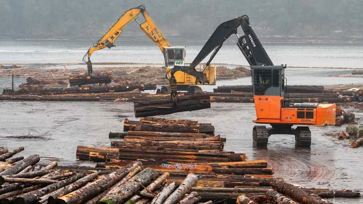 US and Canada haggle over trade deal as midnight tariffs threat looms