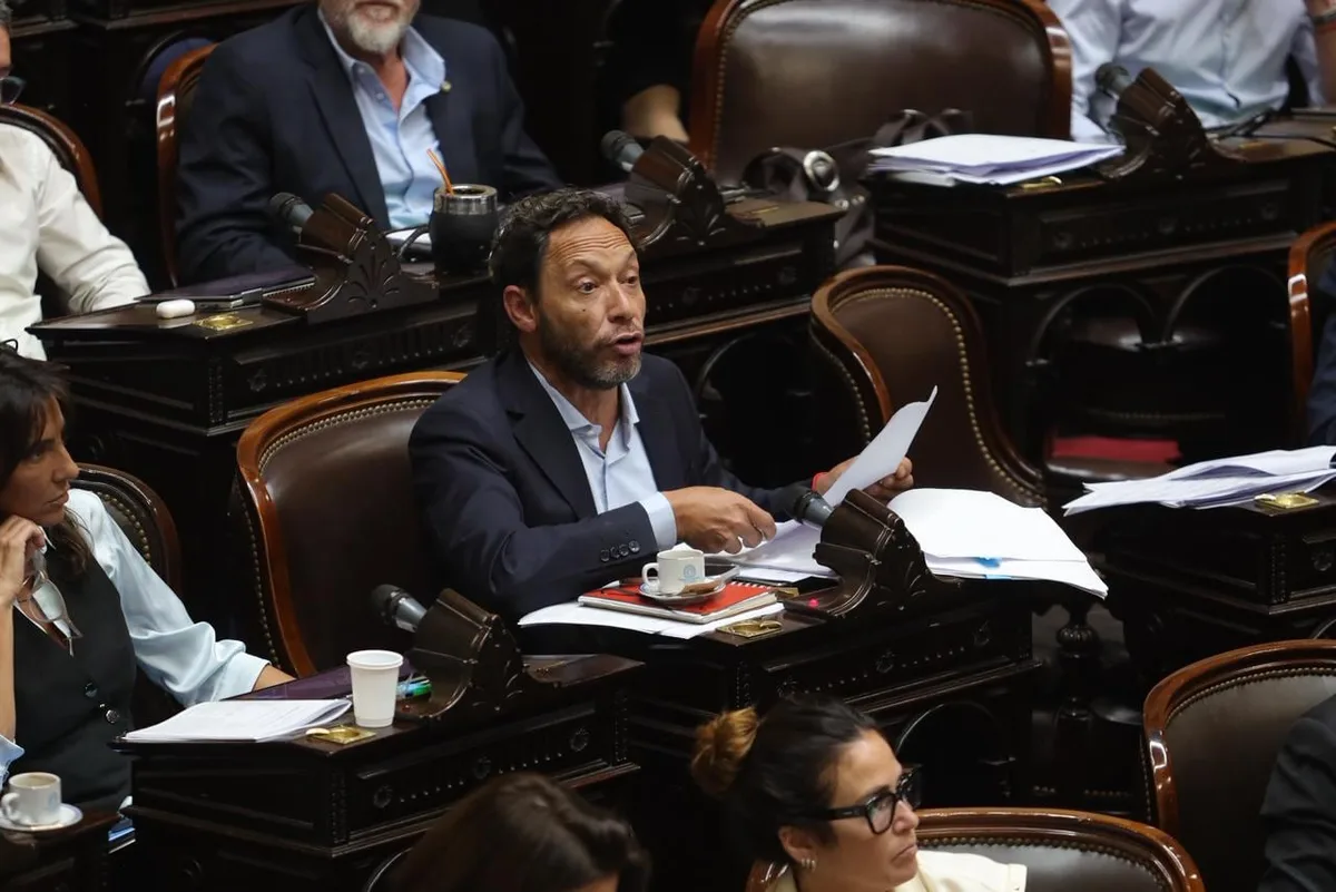 El diputado Maximiliano Ferraro denunció que utilizaron su nombre para redirigir a usuarios a una página de apuestas