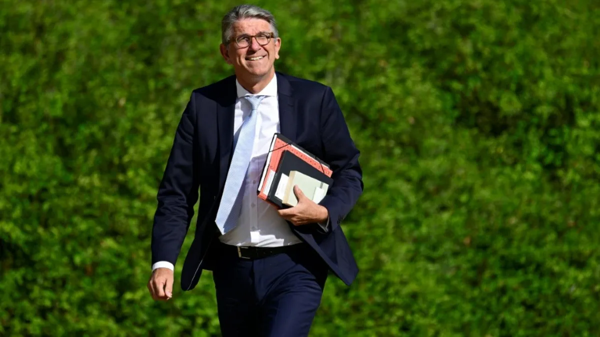Kulturstaatsminister warnt SPD-Chefs wegen Berliner Sondierungen zu Rot-Rot-Grün