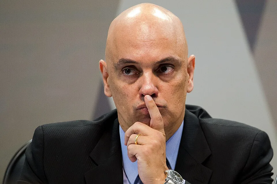 Entenda as novas suspeitas que ligam Alexandre de Moraes a Vorcaro