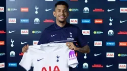 OFICIAL: Savinho troca Man City pelo Tottenham