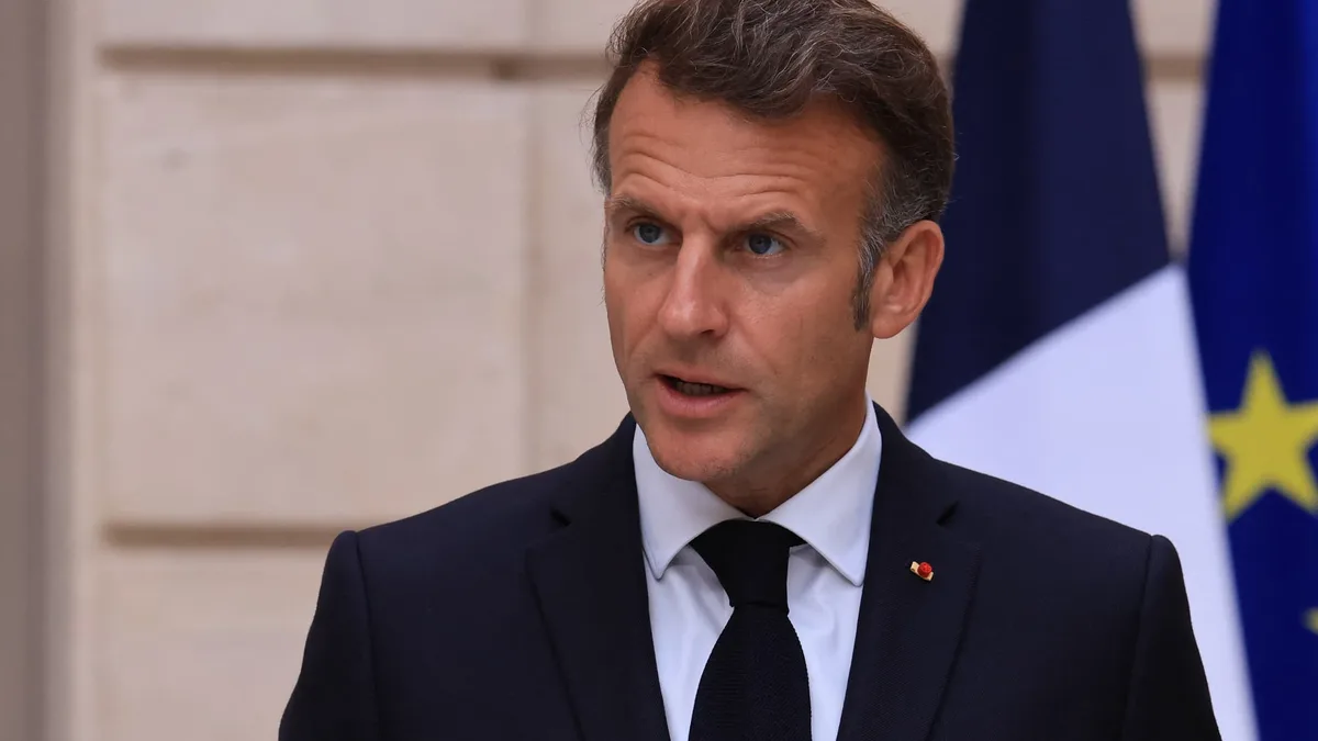 La loi sur l'aide à mourir promulguée par Emmanuel Macron