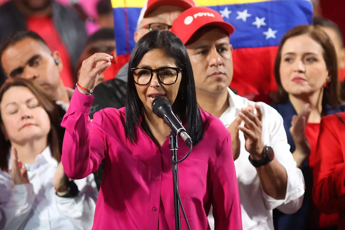 Presidente interina da Venezuela diz que acordo energético com os EUA vai durar 25 anos