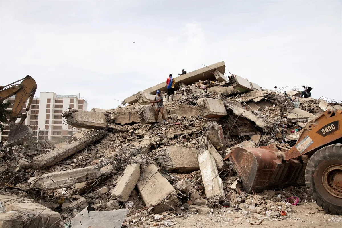 A casi dos meses del doble terremoto, La Guaira intenta reconstruirse entre ruinas, carpas y el azote de las lluvias