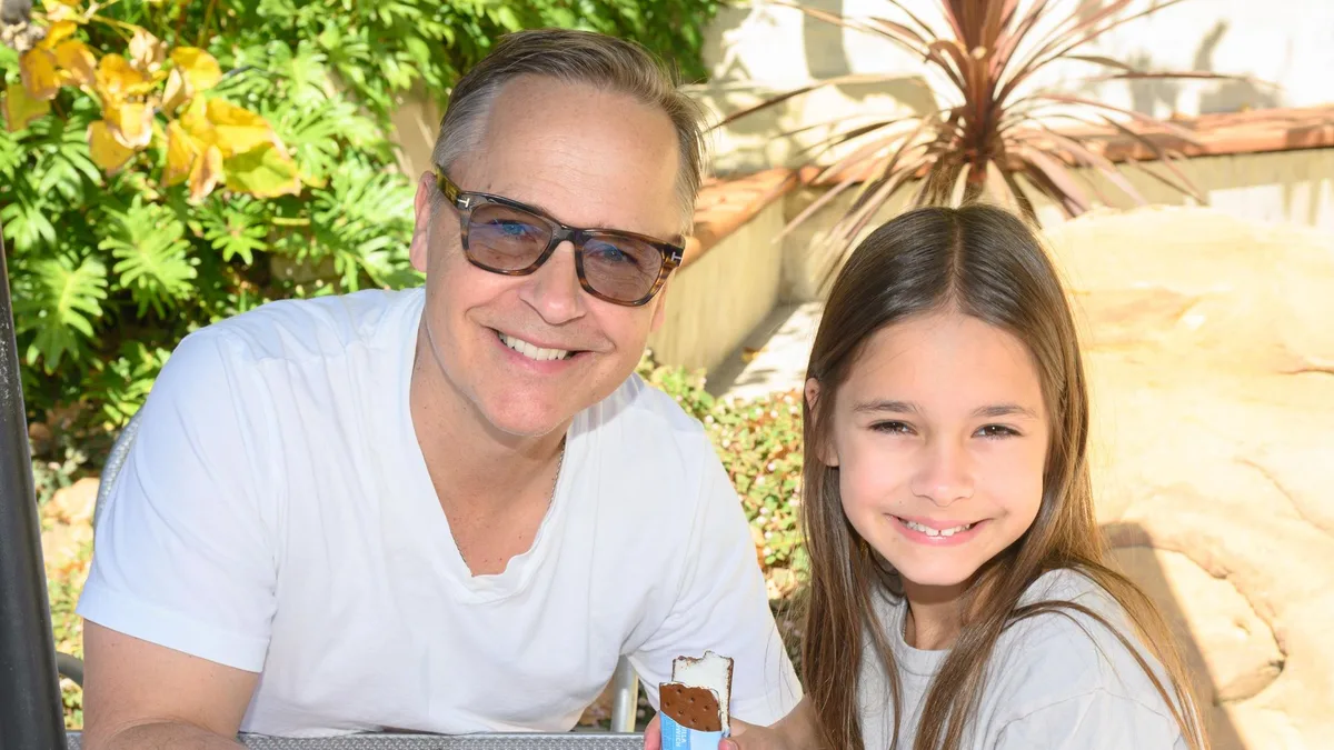 Chad Lowe comparte una conmovedora primera publicación tras la muerte de su hija Fiona a los 13 años