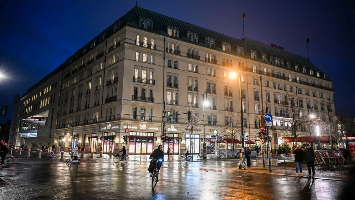 Luxusimmobilie in Berlin: Verkauf von Hotel Adlon vorerst gescheitert