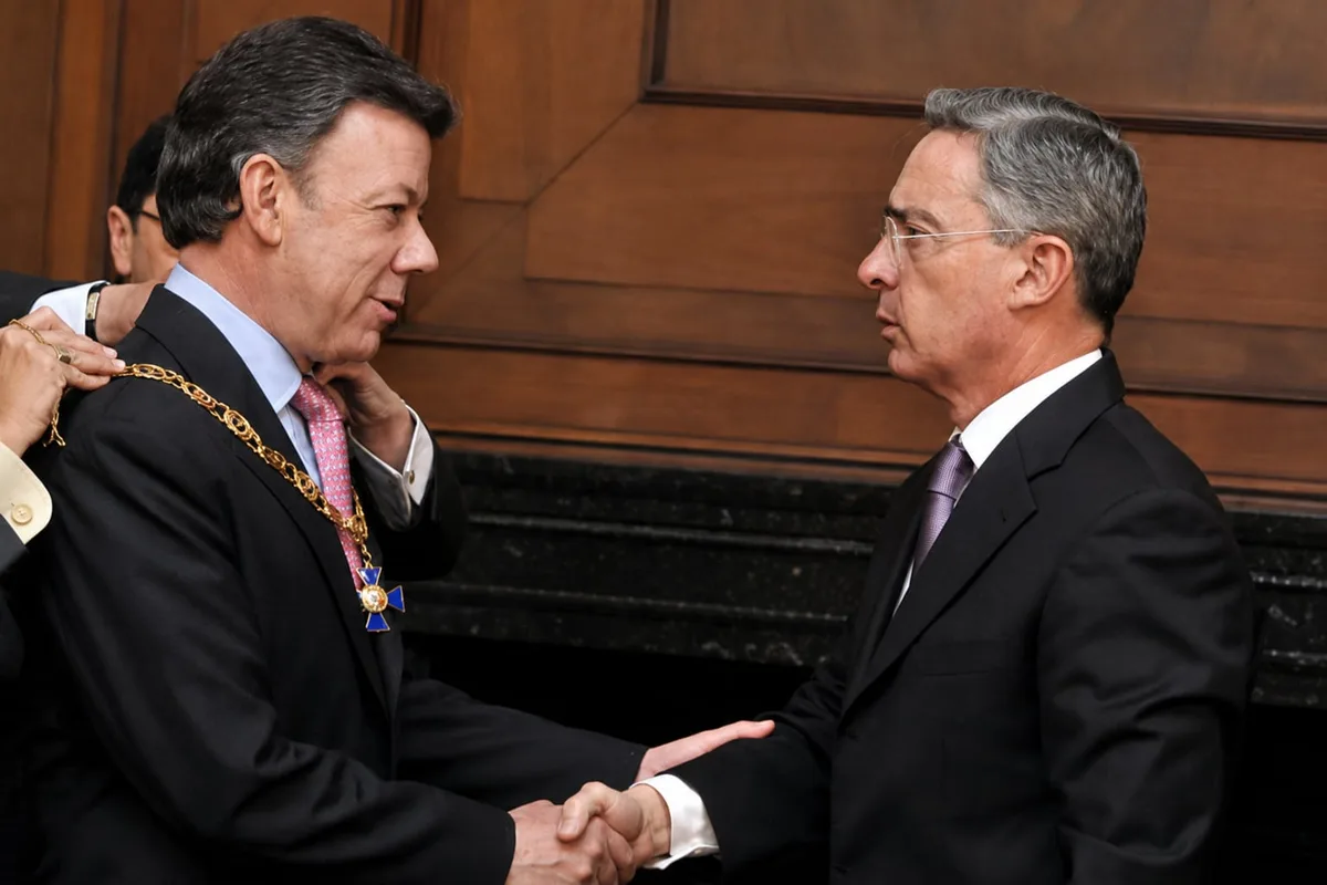 Francisco Santos reveló cómo fue que Juan Manuel Santos ‘traicionó’ a Álvaro Uribe una vez asumió el poder: “Desde el primer día”