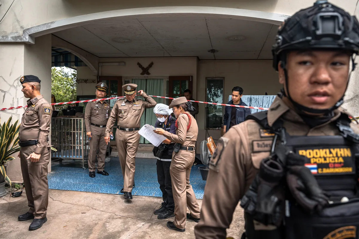Tailândia suspende emissão de licenças para posse de armas após massacre em escola