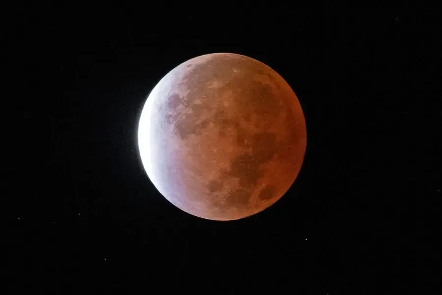 Eclipse lunar iluminará la noche de Coahuila con una luna rojiza