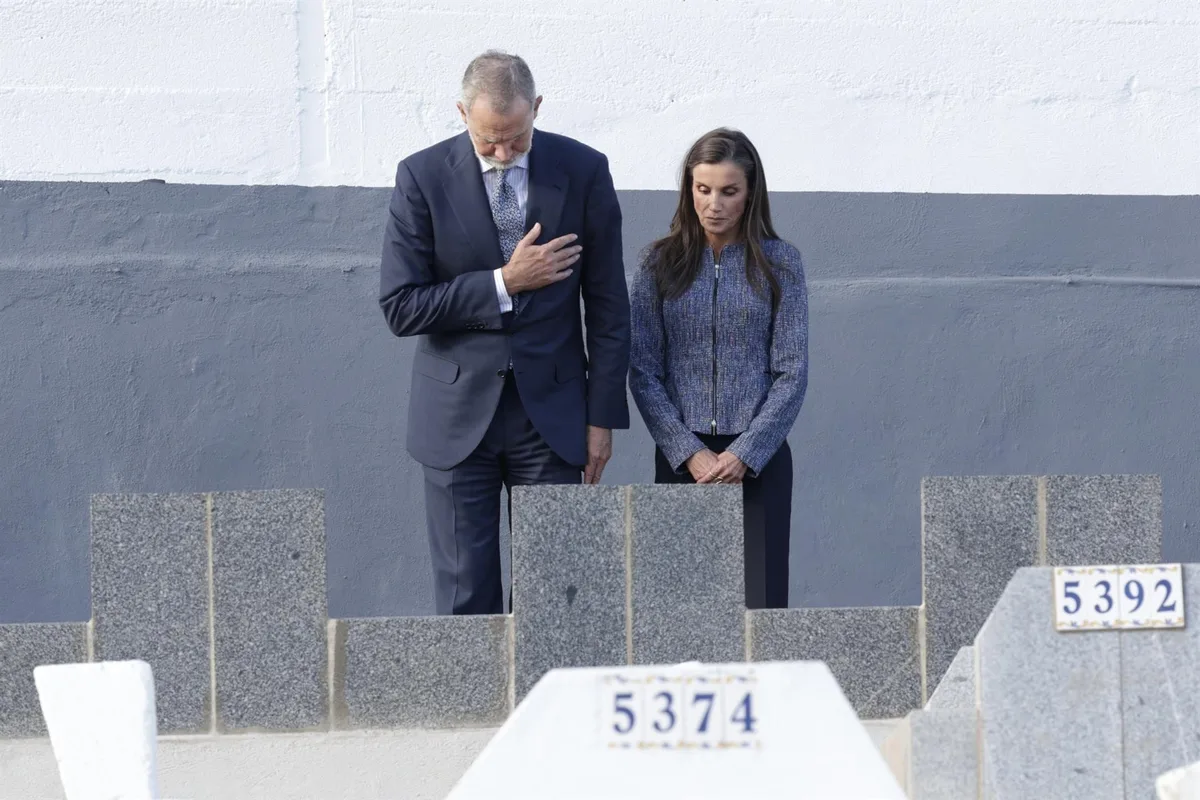 Los Reyes homenajean en Ceuta a las víctimas de la entrada masiva en un acto ecuménico