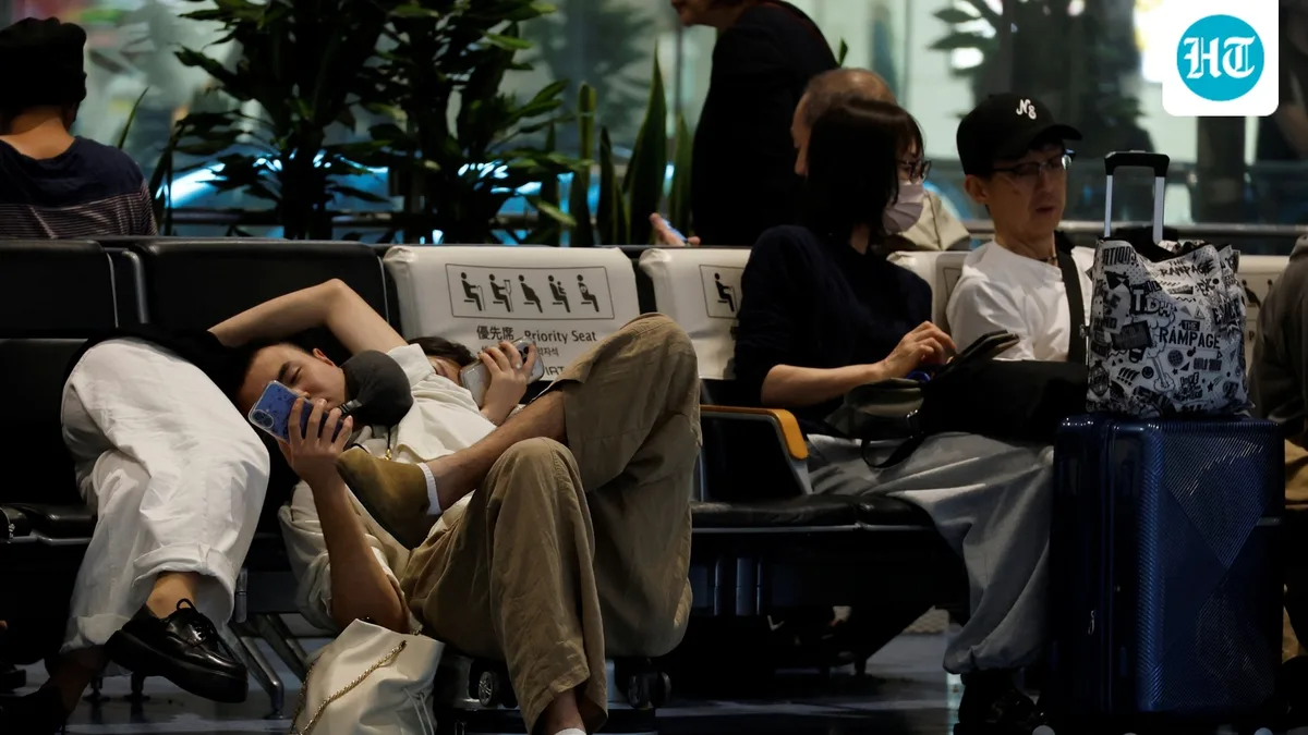 Flights scrapped, evacuations urged as Typhoon Dujuan nears Japan