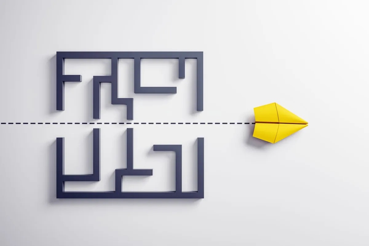 Should I use my financial institution’s free advisers or hire an independent?