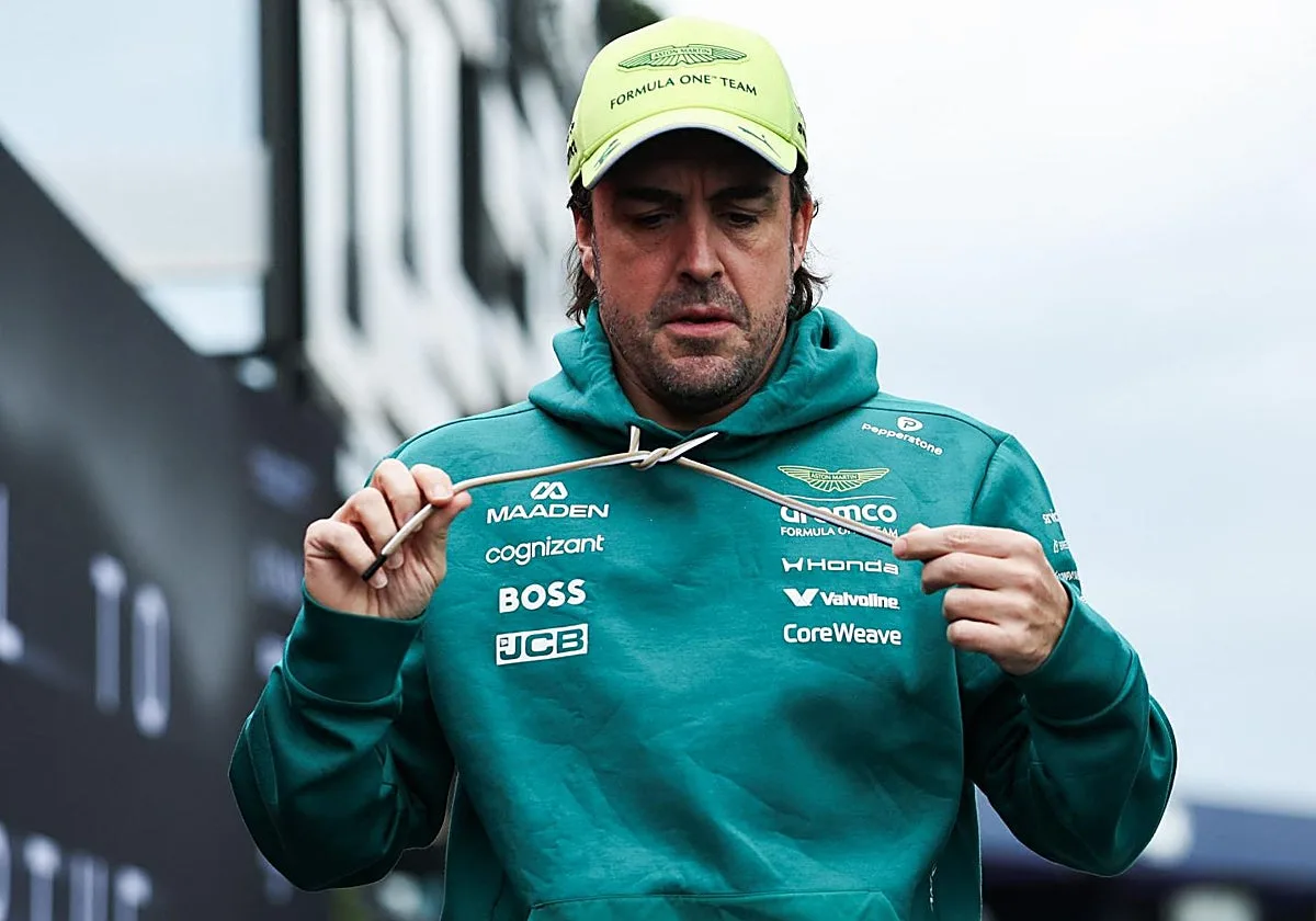 Otro desastre a la española: Alonso y Sainz, eliminados en un suspiro