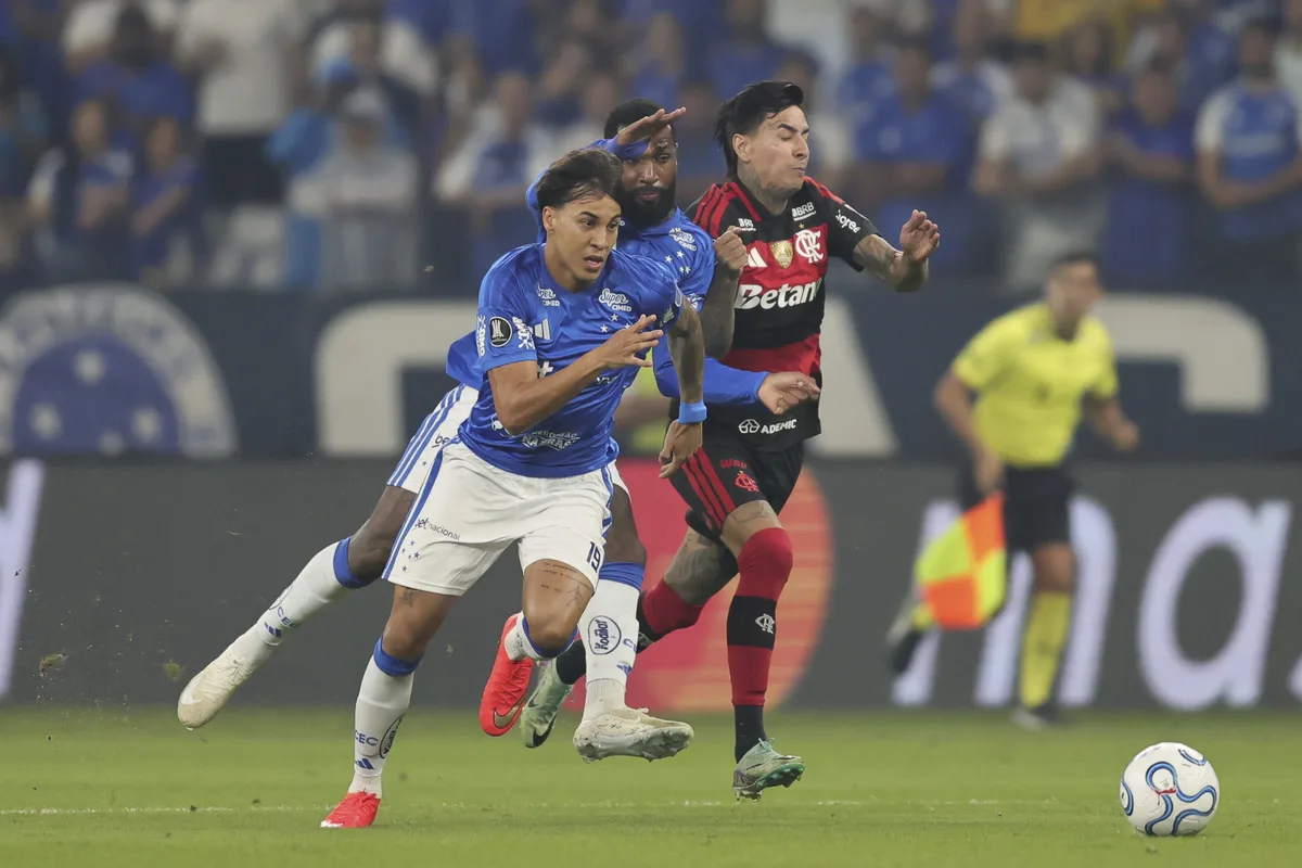 Análise: entre erros e acertos, Cruzeiro expõe argumentos para acreditar em vaga contra o Flamengo