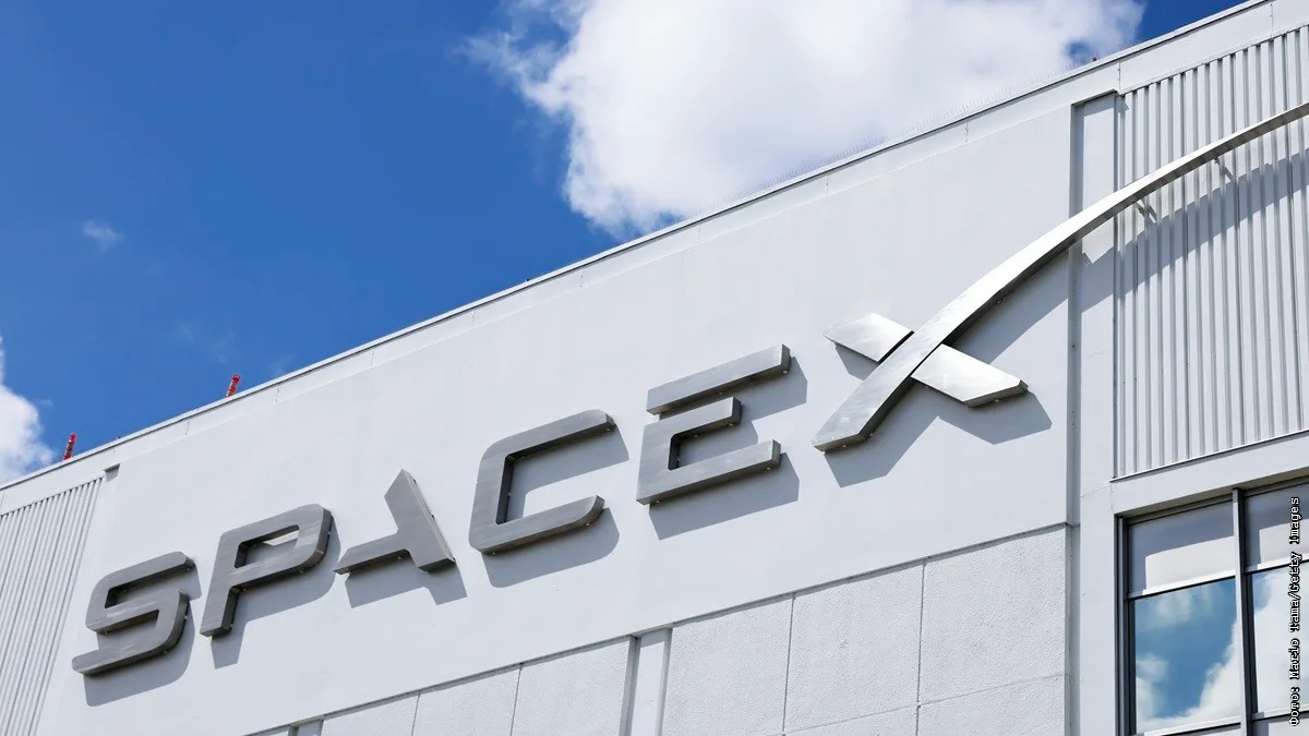 Ракета SpaceX отправила на орбиту группу американских военных спутников