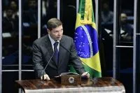 Quem é Isaura Lemos, candidata ao Senado por Goiás