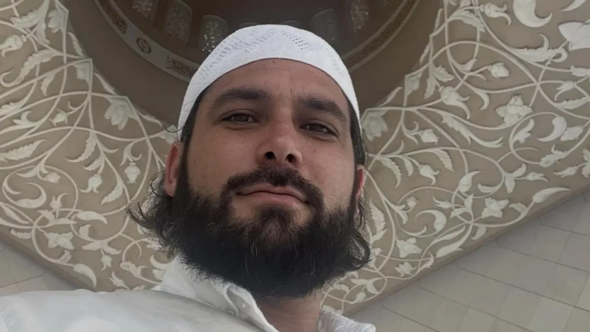 Jota Peleteiro, exmarido de Jessica Bueno y convertido al islam, lamenta la muerte del hermano del emir de Dubái