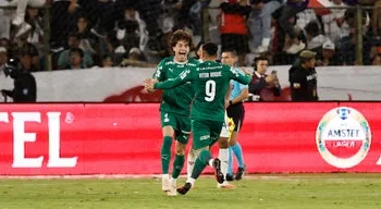 Palmeiras salva-se nos penáltis rumo às `meias` da Libertadores