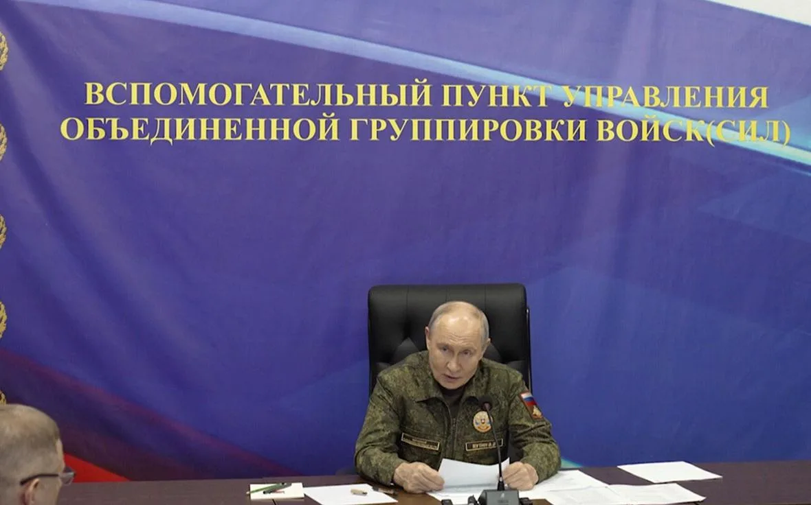 Путин посетил вспомогательный пункт управления войсками