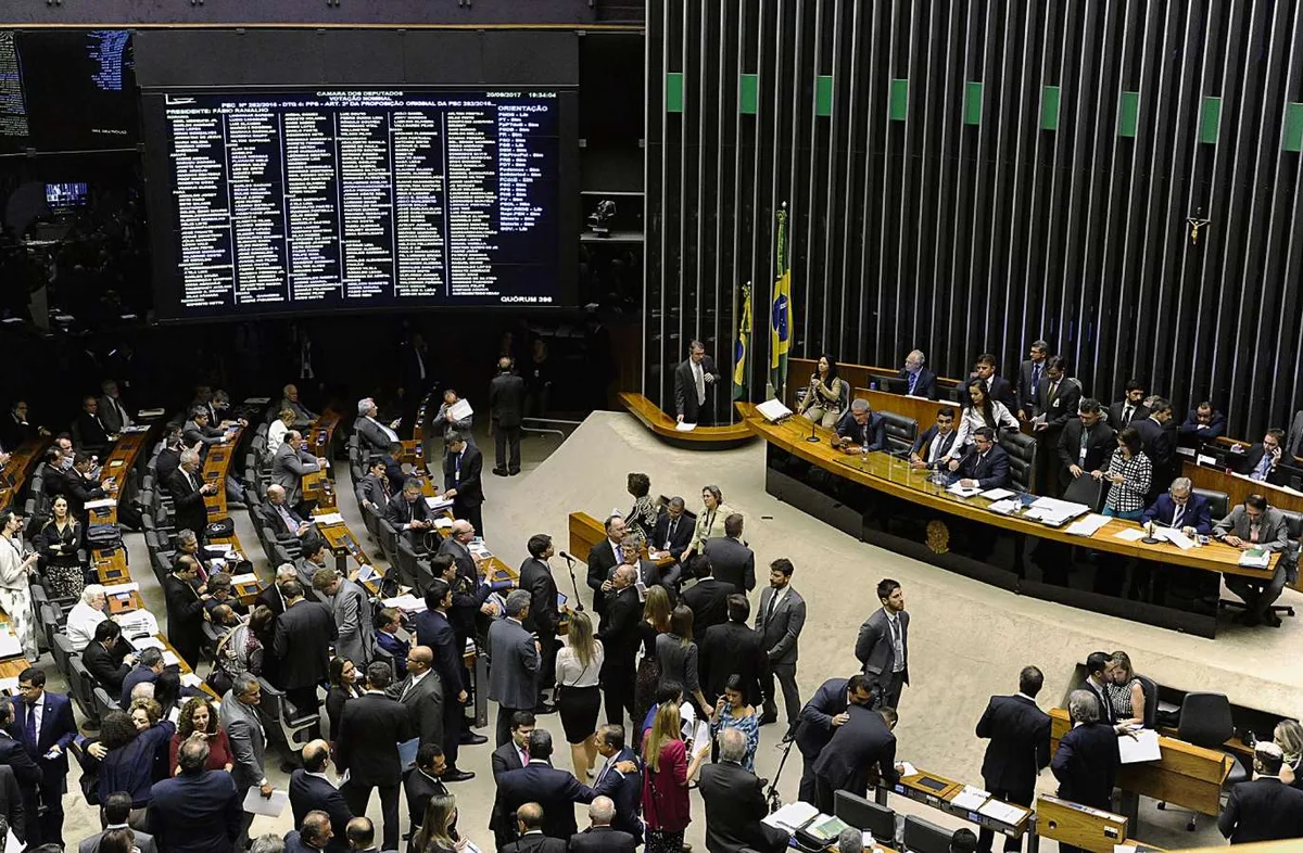 Quem está de verdade na disputa pela Câmara dos Deputados no ES