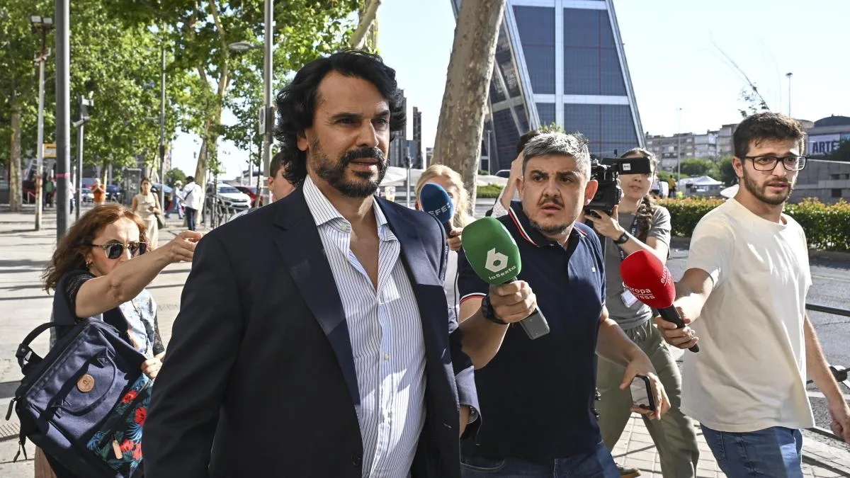 El juez que investiga a González Amador imputa al presidente de Quirón Prevención