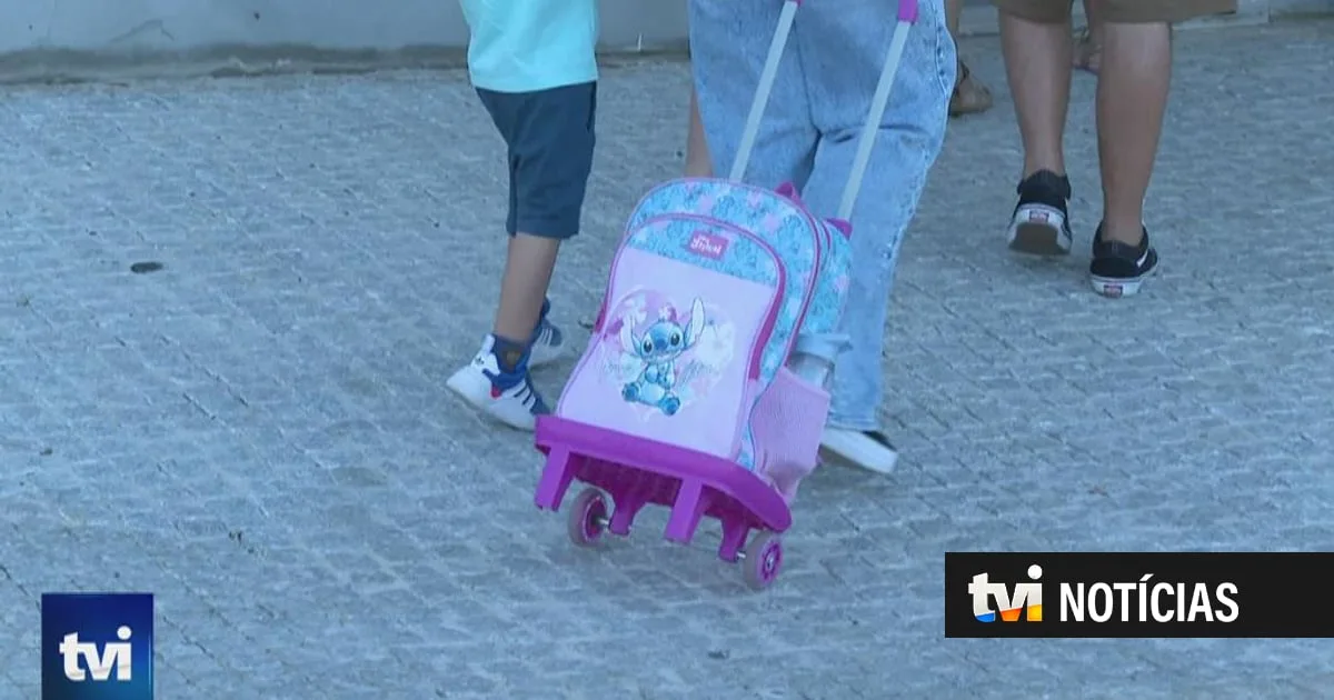 Para esta escola vai-se acompanhado pela GNR