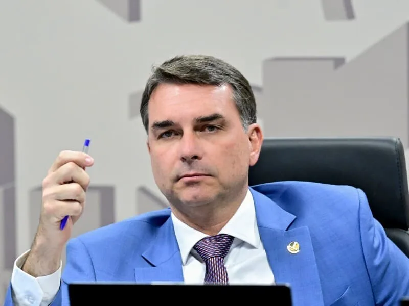 TSE confirma remoção de vídeo que liga Flávio ao Rioprevidência