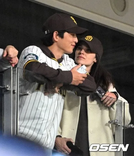 송중기♥케이티, 이탈리아 결혼 생활·두 아이 공개.."직접 올리브 수확"[핫피플]