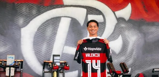 Flamengo anuncia a contratação do atacante Anthony Valencia