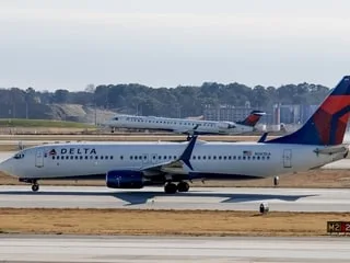 « Un objet suspect à bord » : un avion évacué en urgence à son arrivée en Israël après une alerte à la bombe