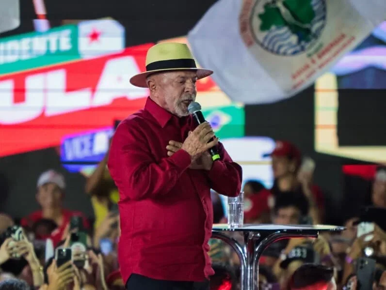 Lula diz que Trump reconheceu que tarifaço foi baseado em "mentira"