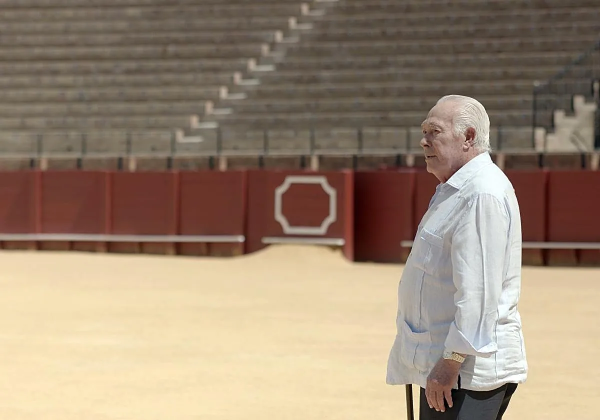 Curro Romero: «Lo más difícil del mundo es comer despacio cuando se tiene hambre»