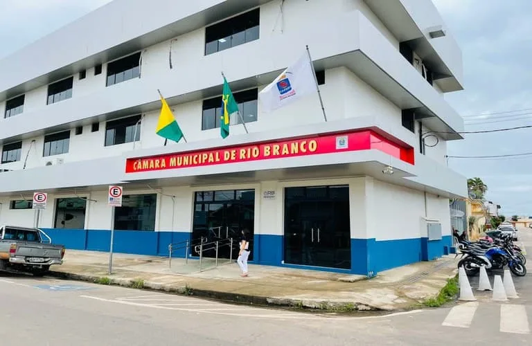 Câmara de Rio Branco estabelece vagas para autistas em programas de estágio e menor aprendiz