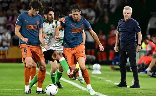 Javier Aguirre destaca la "actitud" de sus jugadores ante Racing; admite cosas por mejorar