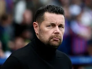 « Il n’y a aucun problème ! » : en difficulté à Crystal Palace, Pierre Sage dément tout conflit avec son président