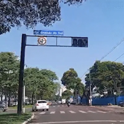 Dez cruzamentos ficam com semáforos desligados na Avenida Afonso Pena
