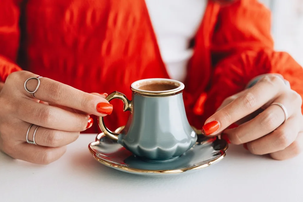 Comer pimenta e tomar café pode causar hemorroidas? Mito ou verdade