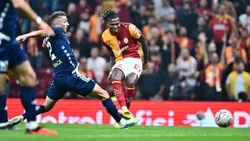 VÍDEO: Rafael Leão titular na vitória do Galatasaray