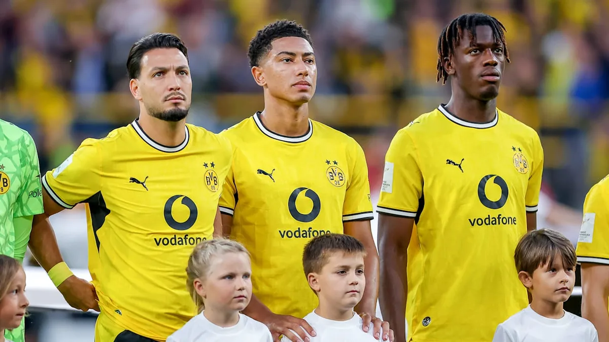 „Kann man als Warnung verstehen“ - BVB-Star muss plötzlich um seinen Stammplatz zittern!